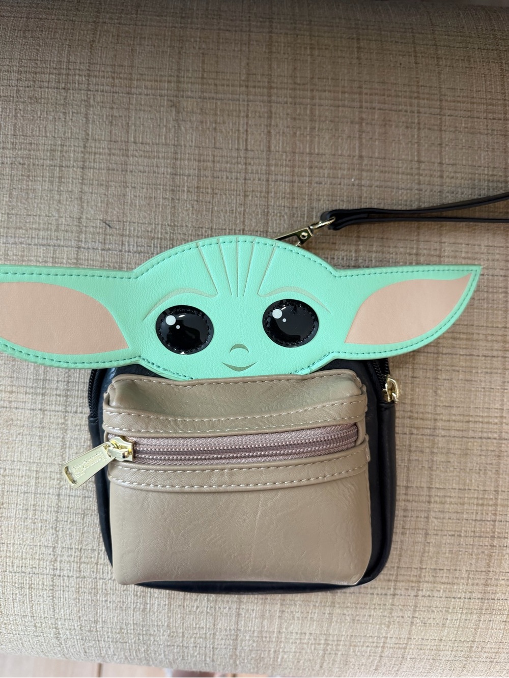 Loungefly Green and Beige Baby Yoda Wristlet Clutch